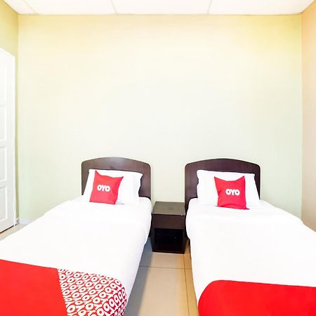Oyo 89573 Hotel Lii View Mersing Exterior photo